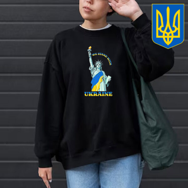 Original Statue of Liberty We Stand With Ukraine T-Shirt