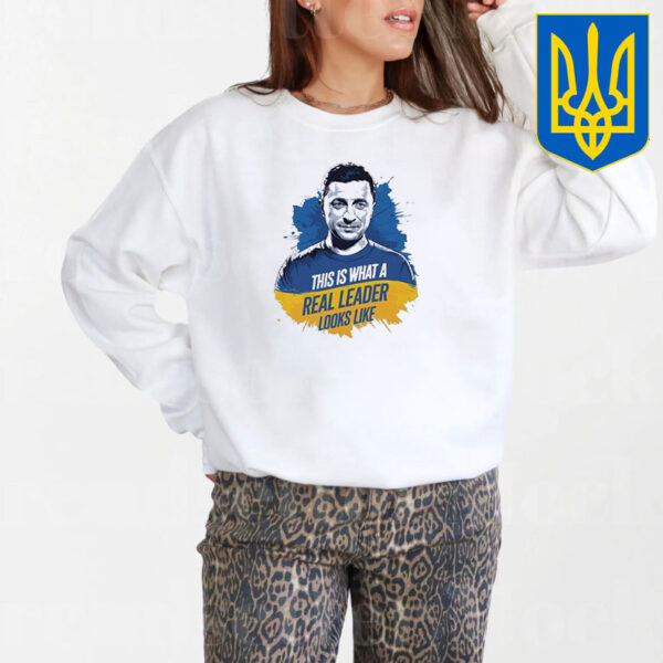 Zelensky I Stand With Ukraine This Is What A Real Leader Looks Like T-Shirt